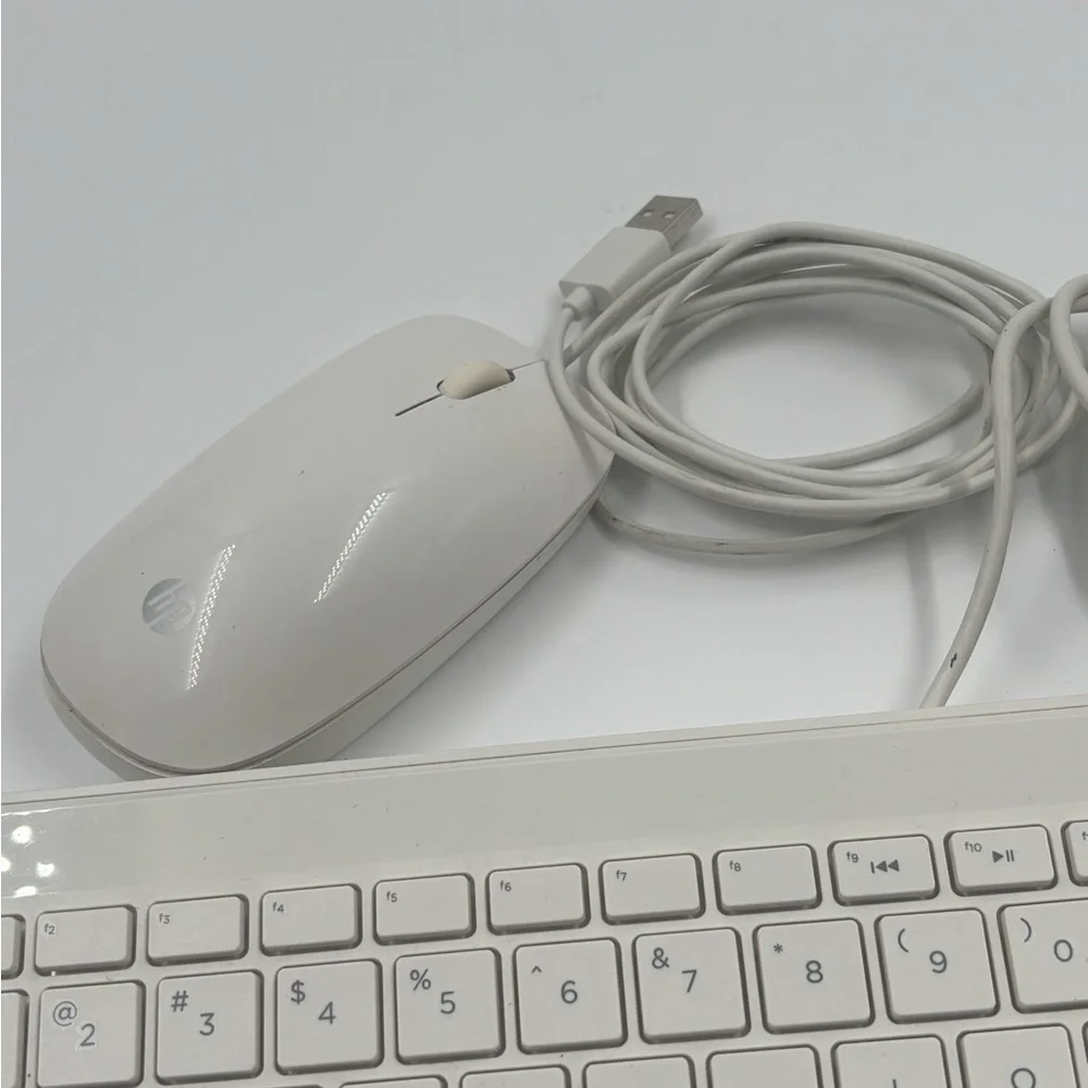 HP White Wired Keyboard and Mouse Set - Used - Great Working Condition